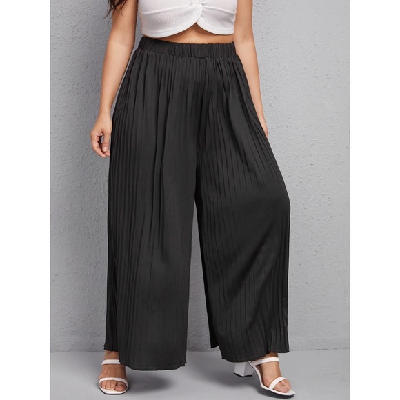PLUS SIZE Wide Leg Plisse Pants black - Picture 3 of 5